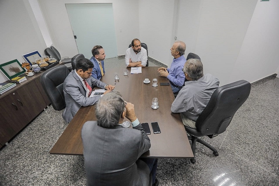 Presidente Laerte Gomes se reúne com Henrique Prata e confirma doação de R$ 4 milhões de recurso da ALE para o Hospital do Amor
