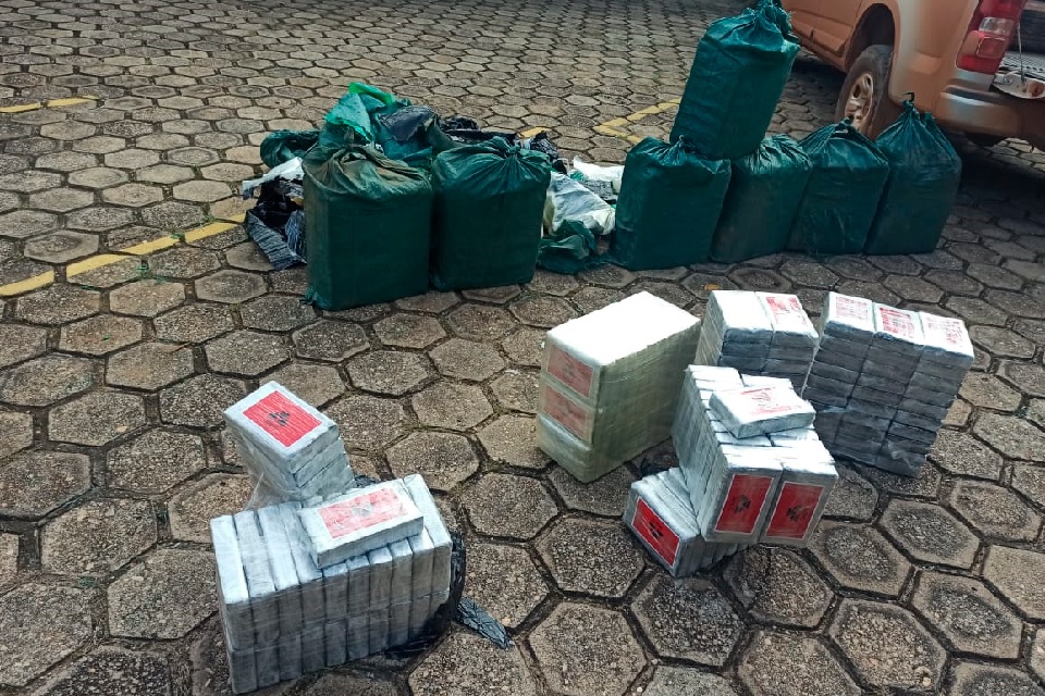 Polícia Federal e Polícia Militar do Mato Grosso apreendem mais de 380 quilos de cocaína em operação conjunta