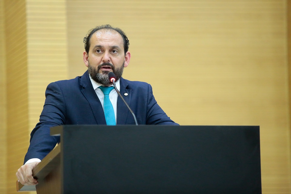 Presidente Laerte Gomes confirma emenda de R$ 100 mil para atender Aproseli de Nova Londrina