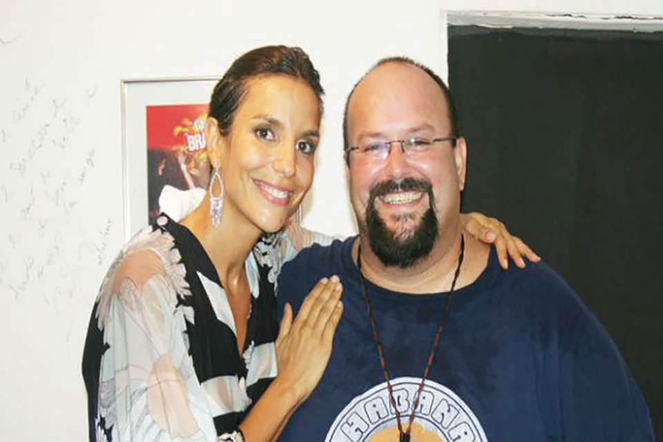 Jesus, irmão de Ivete Sangalo, está internado e em coma induzido