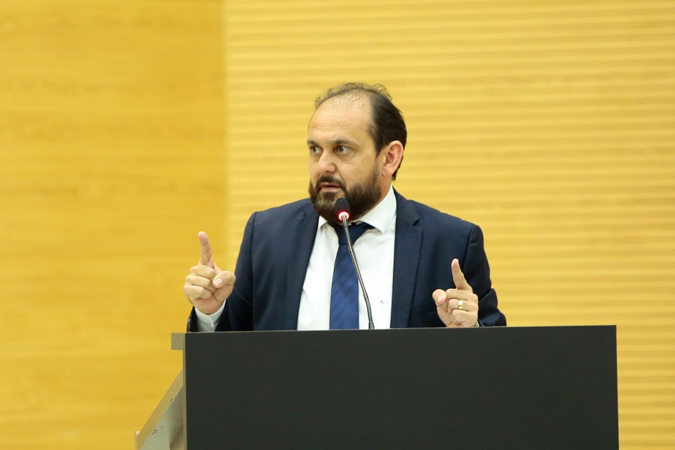 Presidente Laerte Gomes destaca a mudança na Secretaria Municipal da Saúde de Ji-Paraná