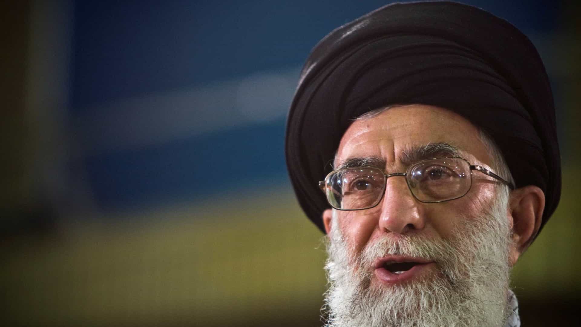 Líder supremo do Irã diz que Teerã não negociará com EUA