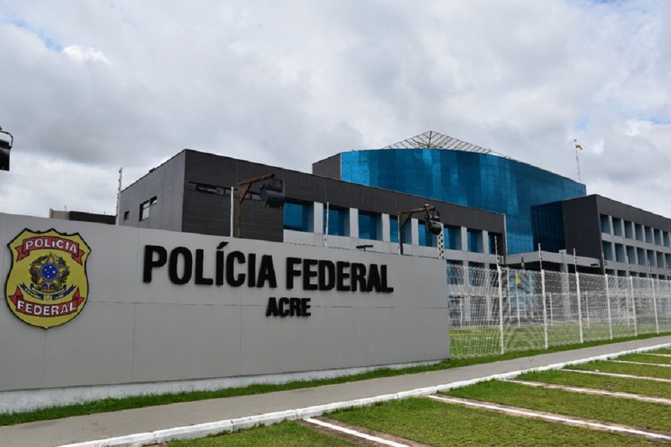 Megaoperação da PF mira Governo do Acre; STJ bloqueia bens do governador e há buscas em Rondônia