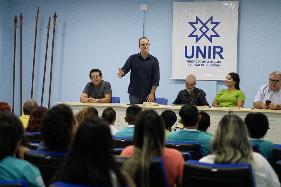 Deputado Alan Queiroz participa de debate para elaboração de políticas públicas para Guajará-Mirim