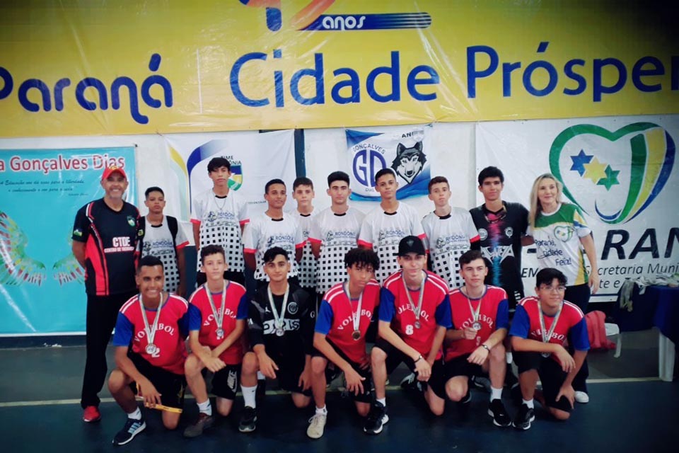 Atletas do vôlei Ji-Paraná mostram alto nível técnico