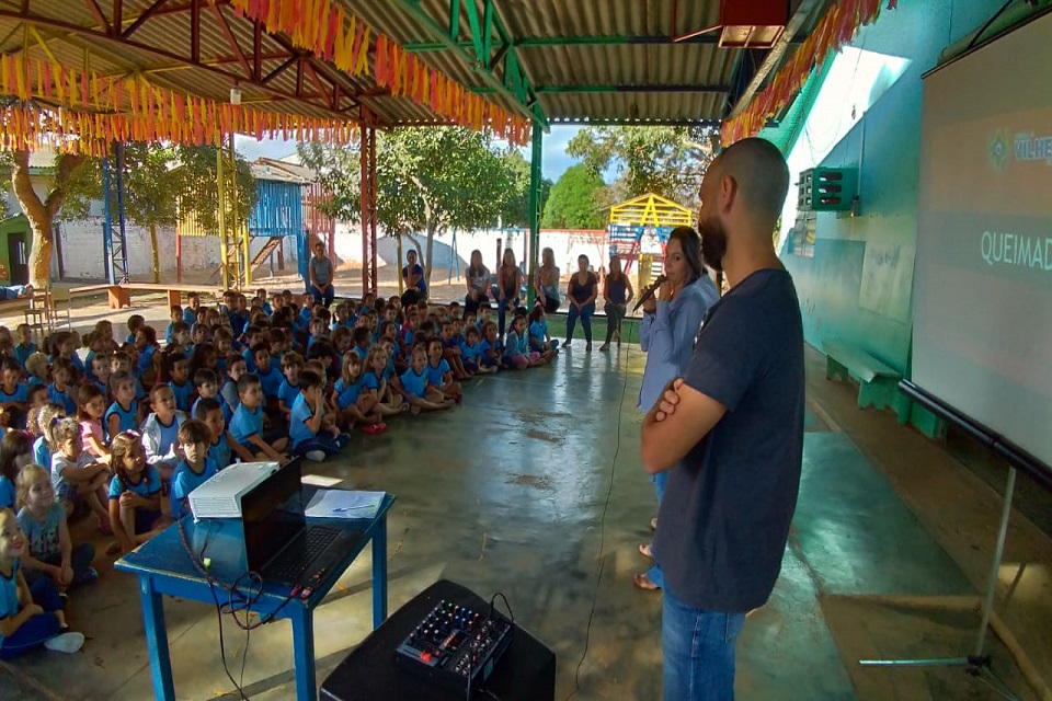 Palestras de Educação Ambiental instruem alunos das escolas municipais de Vilhena