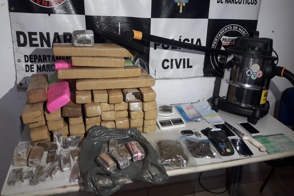 Denarc prende traficante com quase 40 quilos de maconha em condomínio na Capital