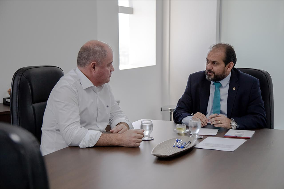 Presidente da Assembleia discute esgotamento sanitário de Ji-Paraná com o prefeito Marcito Pinto