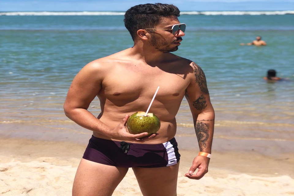 Carlinhos Maia é eleito homem mais sexy do ano e afirma: “Ganhei e sou gostoso mesmo”