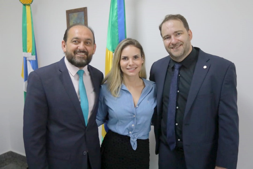 Presidente Laerte Gomes confirma parceria entre Escola do Legislativo e Câmara de Ariquemes