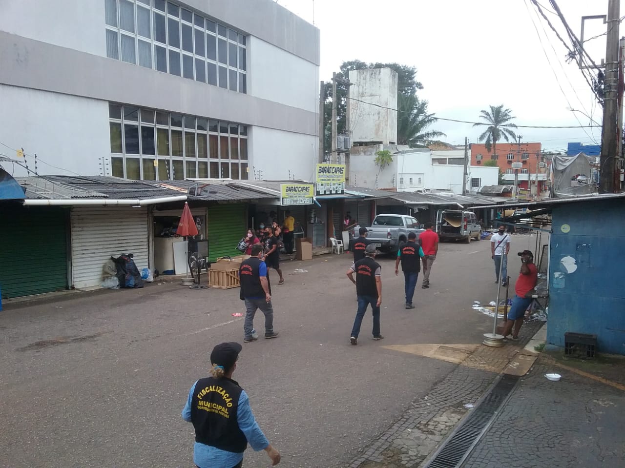 Prefeitura atende MP e retira  ambulantes de vias públicas