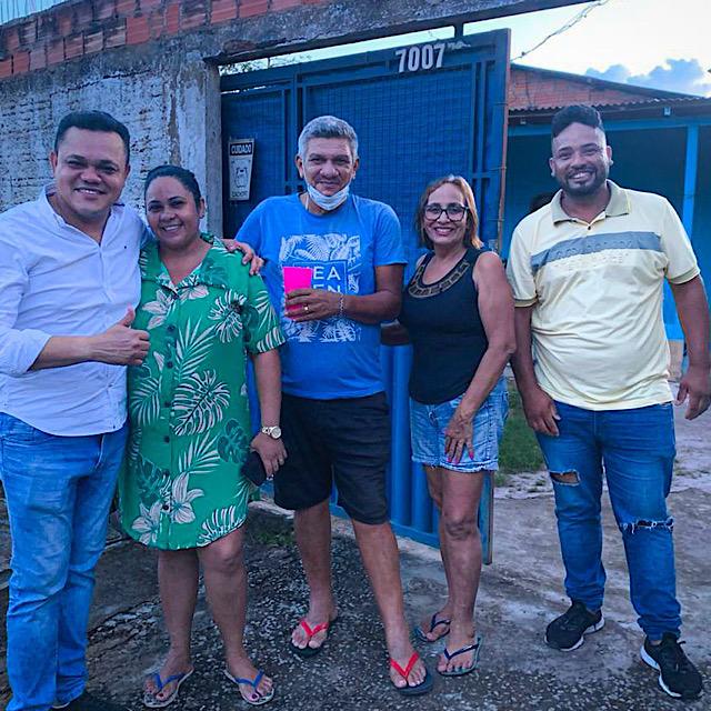 Vereador Isaque Machado visita moradores do bairro Nacional para atender demandas de infraestrutura