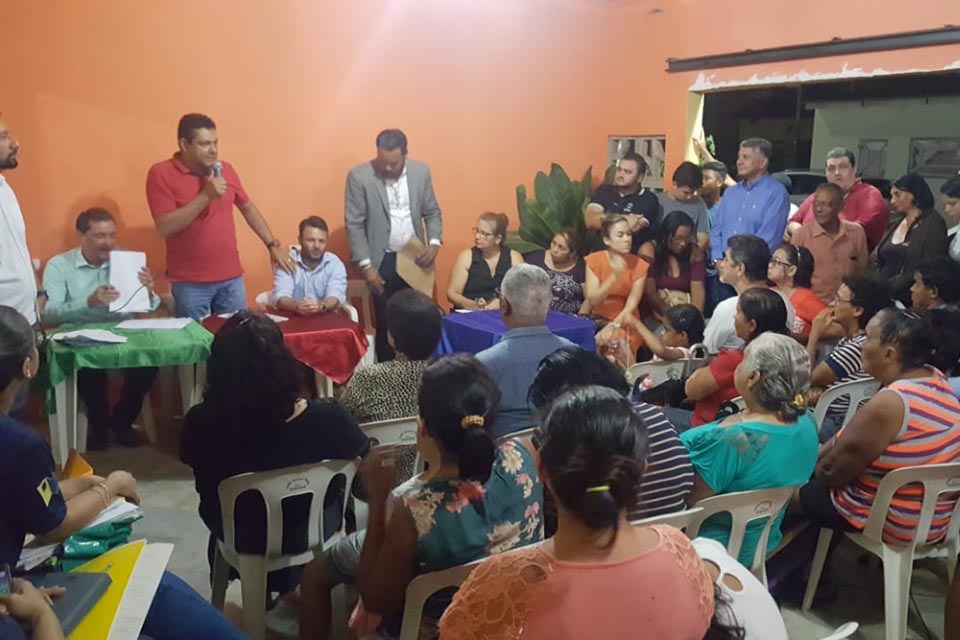 Marcelo Reis reúne multidão e prefeito Hildon anuncia revitalização do Morada do Sul