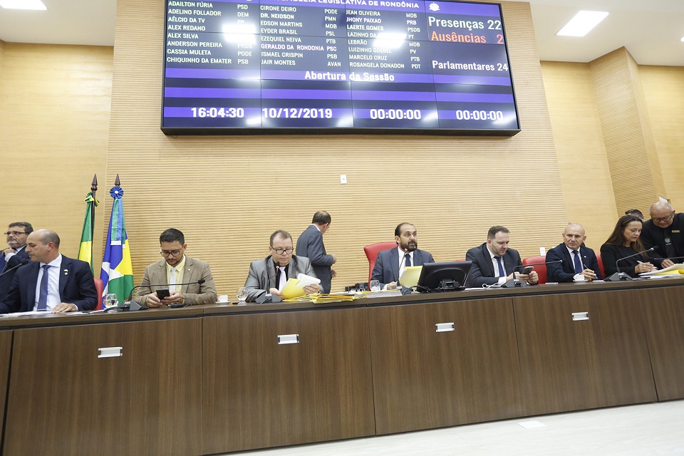 Deputados derrubam veto e mantêm alteração em projeto que beneficia pequeno produtor