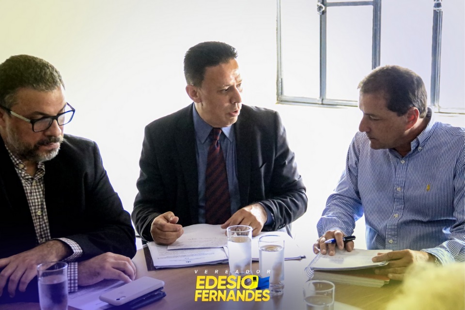 Em reunião com prefeito Hildon Chaves, Edesio Fernandes busca soluções para reciclagem de vidros e resíduos de Porto Velho