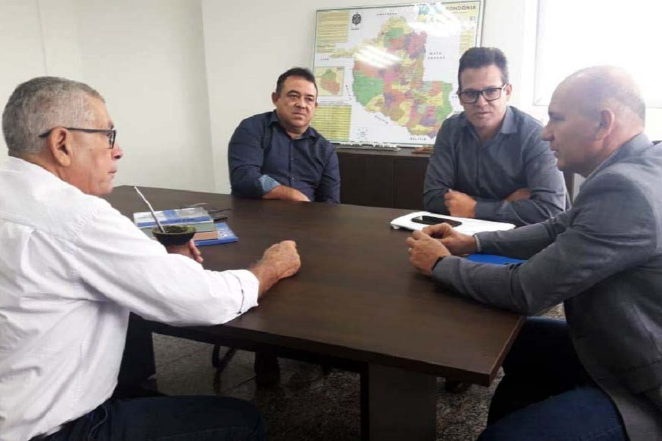 Associações rurais de Pimenta Bueno serão atendidas pelo deputado Ezequiel Neiva