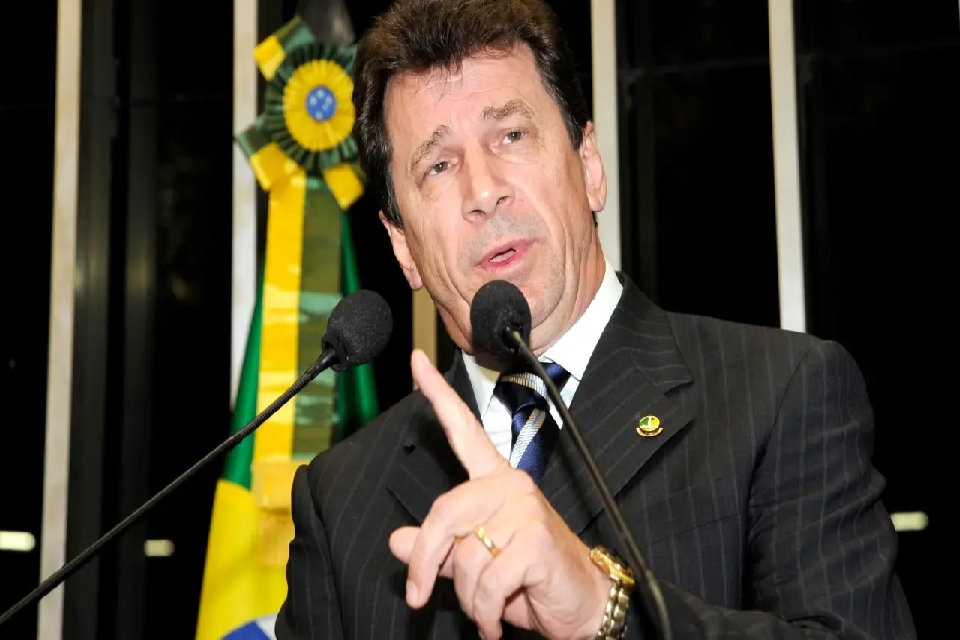 Cassol vai ter de devolver mais de R$ 23 milhões ao Estado de Rondônia por usufruir de PMs como seguranças privados, diz advogado