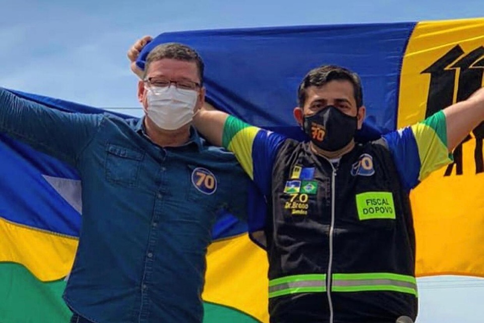 Breno Mendes ao lado do governador encerra campanha com mega carreata