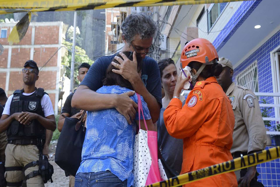 Bombeiros divulgam balanço da Operação Muzema