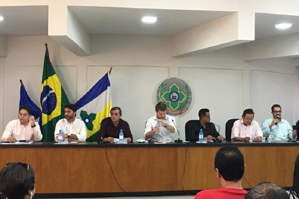 Chiquinho da Emater PSB participa de audiência pública da Energisa, em Vilhena