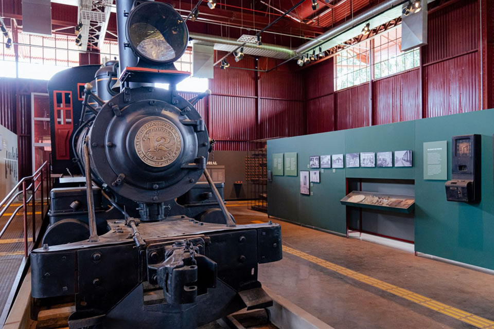 Retorno da litorina, museu gratuito e limpeza no cemitério das locomotivas: ações desenvolvidas para a preservação da história