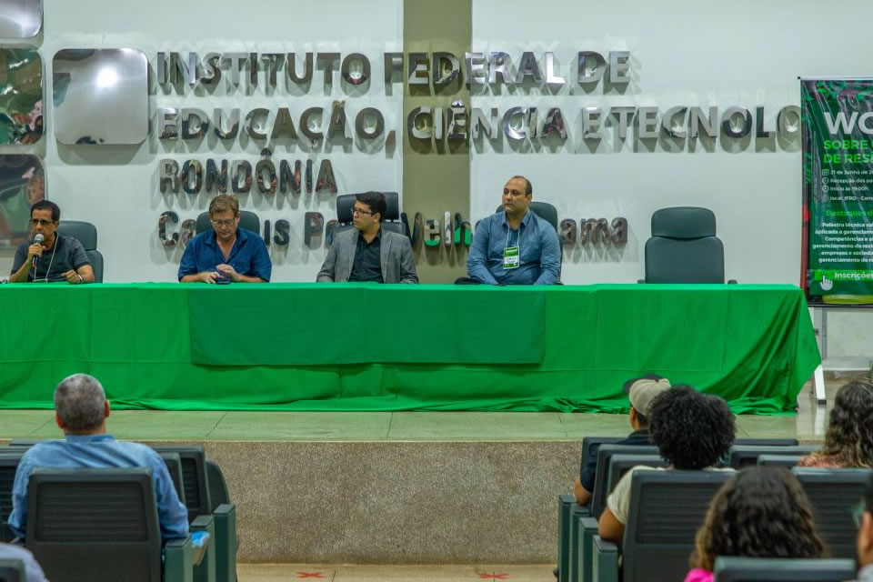 Workshop promove discussão sobre grandes geradores de resíduos sólidos no município de Porto Velho