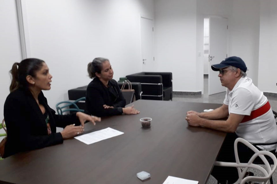 Com recurso de Geraldo da Rondônia, Alto Paraíso anuncia licitação de duas minivans