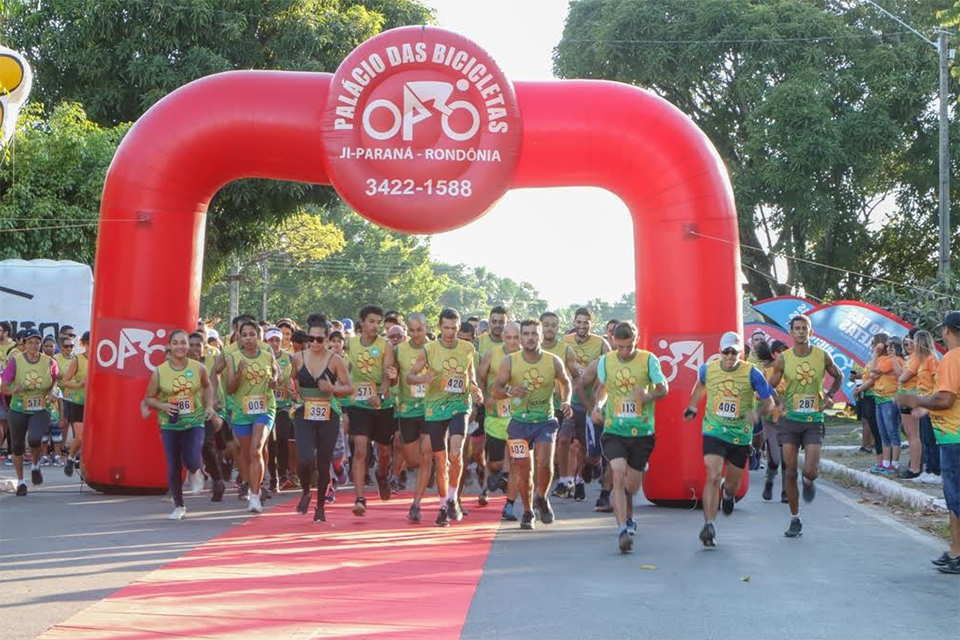 Campanha contra exploração sexual de crianças tem apoio de maratonistas  