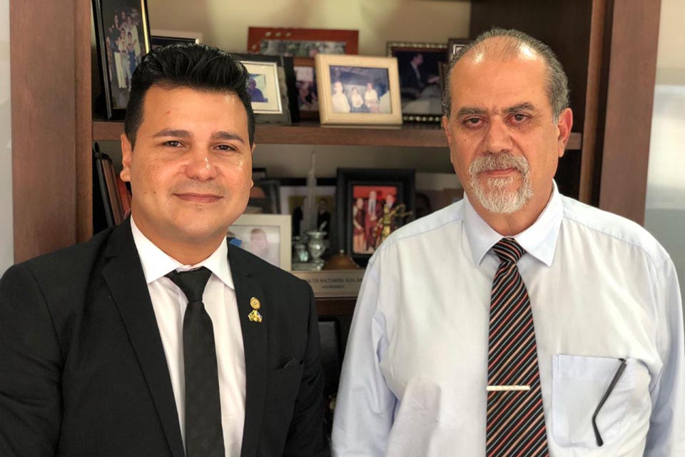 Deputado Marcelo Cruz se reúne presidente do TJ para debater construção do novo hospital de Porto Velho