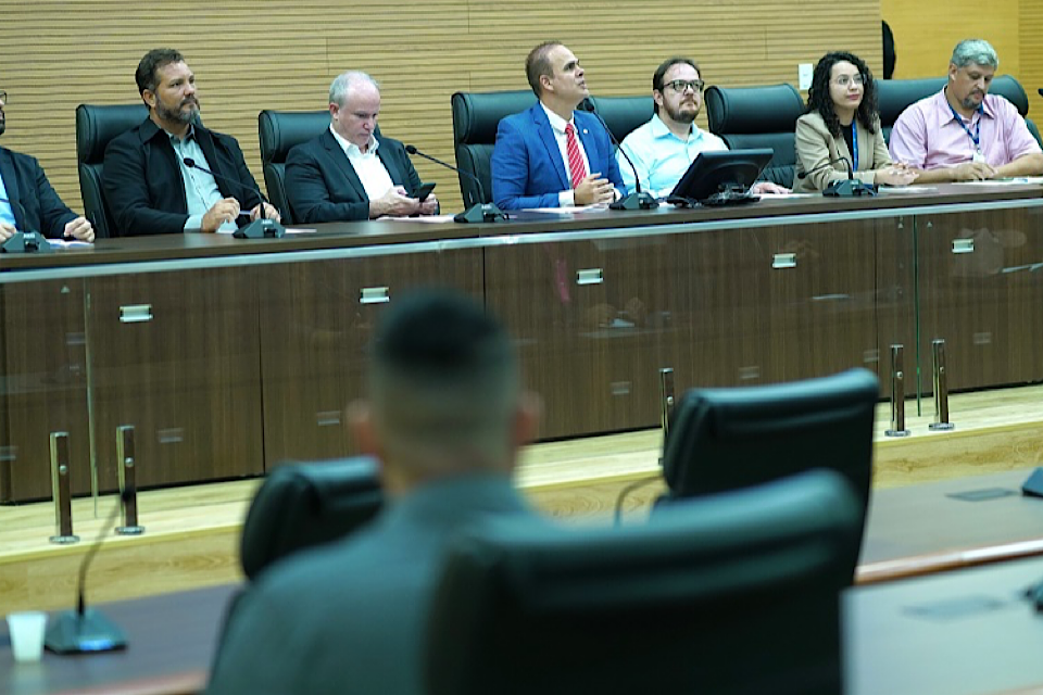 Deputado Alan Queiroz realiza audiência pública sobre o residencial Orgulho do Madeira