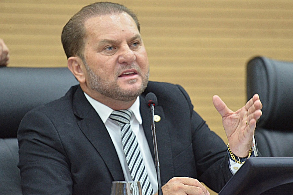 Cirone Deiró demonstra preocupação com falta de liberação de recurso para manutenção de estradas em Rondônia
