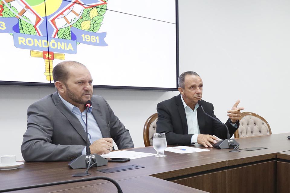 Cirone Deiró e Lazinho da Fetagro apresentam proposta para criar Frente Parlamentar do Cooperativismo