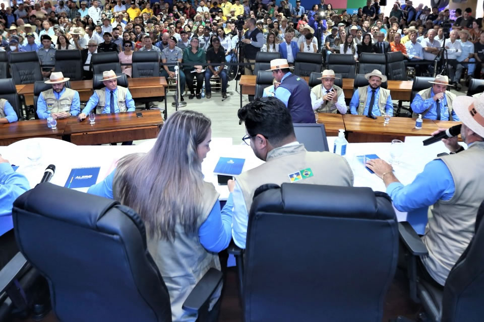 Assembleia realiza sessão itinerante extraordinária em Machadinho D’Oeste
