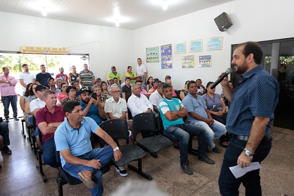 Em Ouro Preto e Vale do Paraíso, população cobra apoio de Laerte Gomes para recuperação das estradas