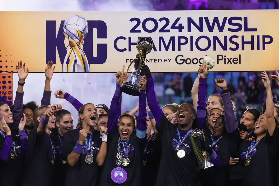 Marta é campeã com Orlando Pride na liga feminina de futebol nos EUA