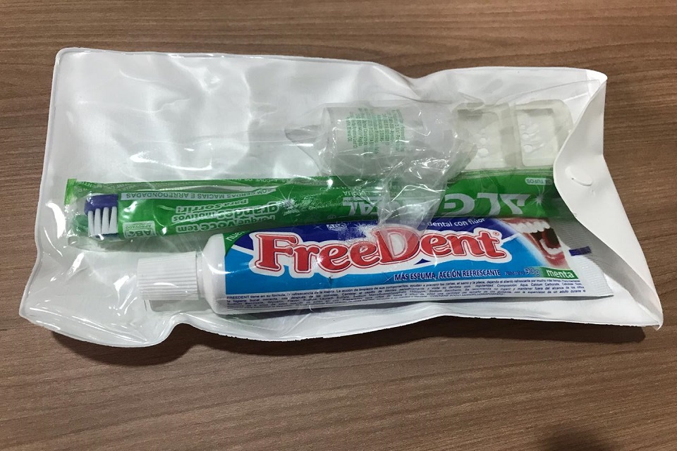 Semed entrega na quinta-feira milhares de kits odontológicos