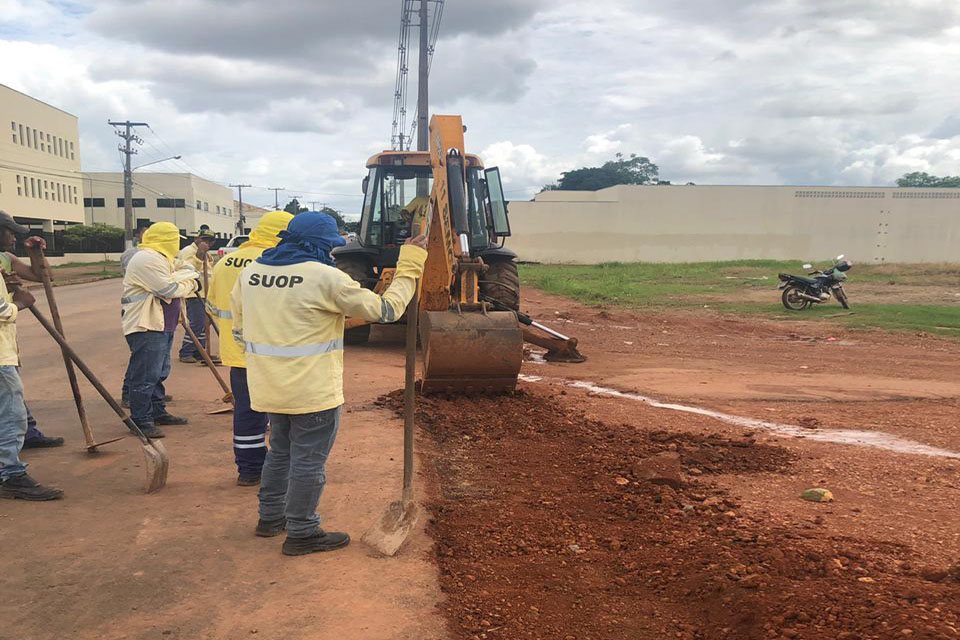 Semisb faz acabamento de obra na Av. Rogério Weber e tapa buracos na Pinheiro Machado