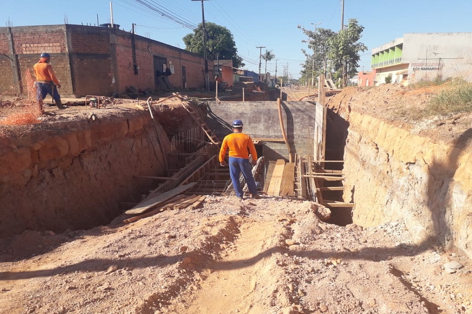 Bairro recebe uma das maiores obras de drenagem já realizadas na capital, nos últimos cem anos