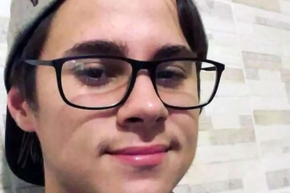 Ator de Chiquititas e os pais são assassinados pelo pai da namorada