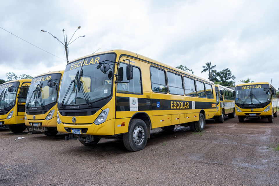 Município adquiriu frota de 160 veículos para transportar diariamente mais de 6.300 alunos