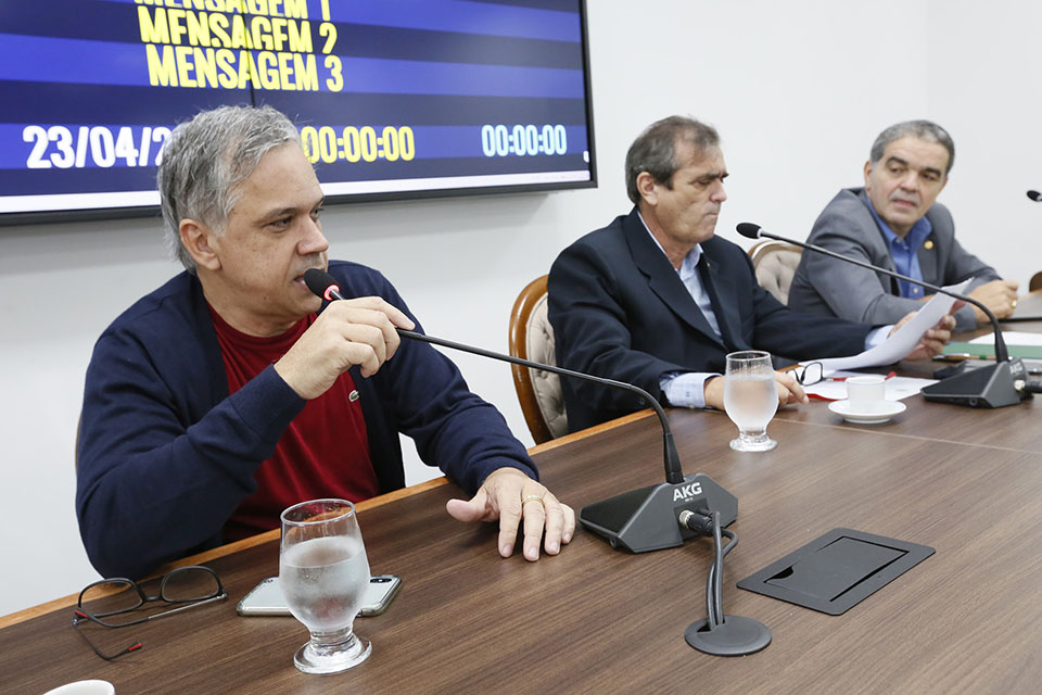 Geraldo da Rondônia critica Bolsonaro por permitir Ibama queimar maquinário