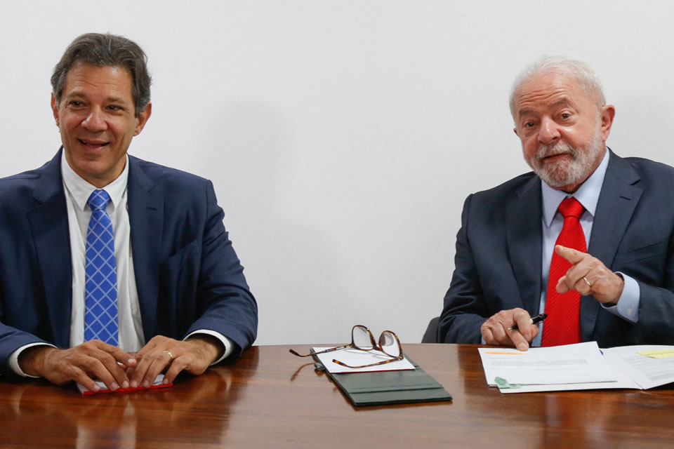 Sancionada Lei Orçamentária de 2024 que estabelece meta de déficit primário zero
