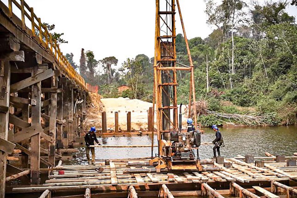 DER iniciou a construção da ponte de concreto sobre o rio Jacy-Paraná, de Buritis a Nova Mamoré