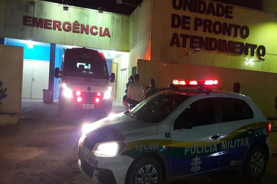 Casal é esfaqueado após evitar que mulher matasse sua irmã à facadas durante bebedeira
