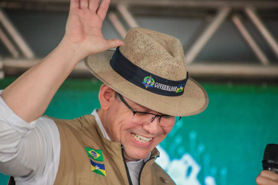 Tapetão: TRE nega pedido de cassação do governador Marcos Rocha