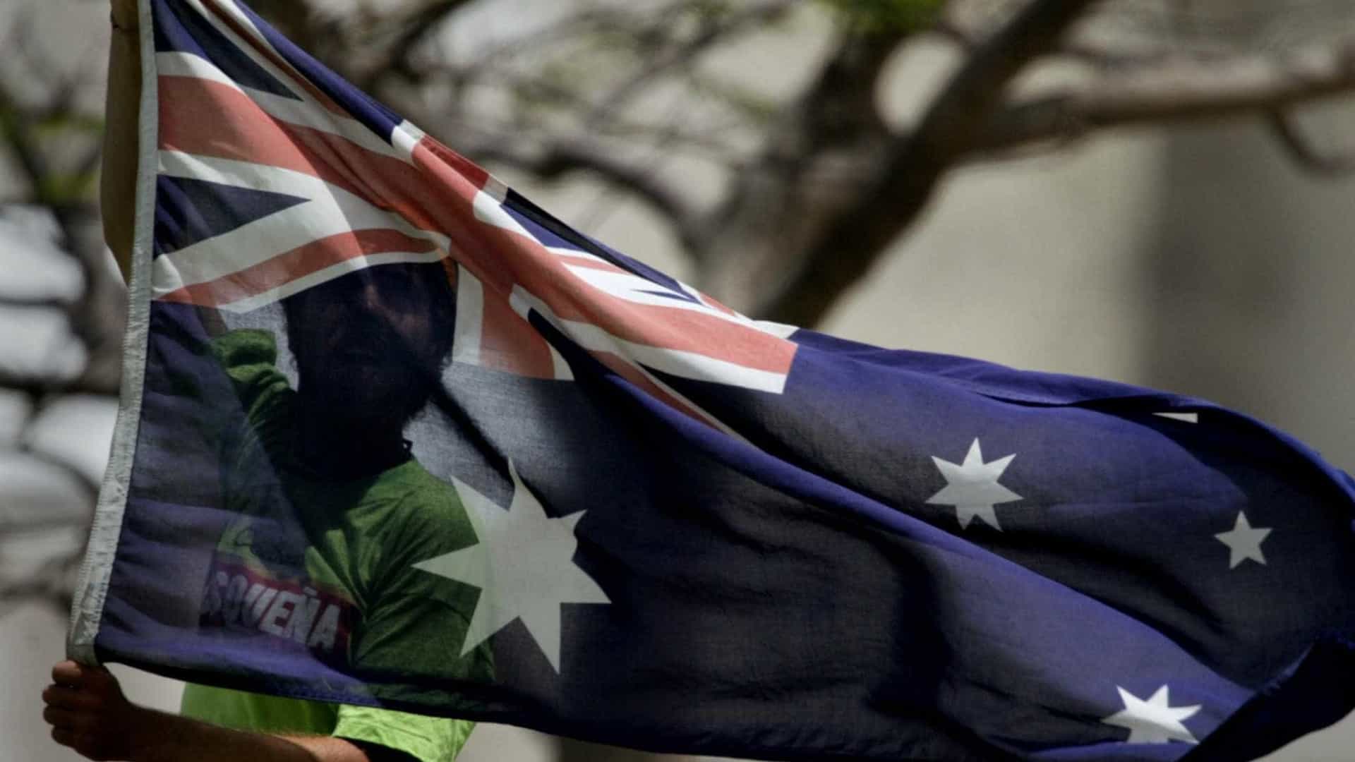 Coligação conservadora na Austrália atinge maioria absoluta
