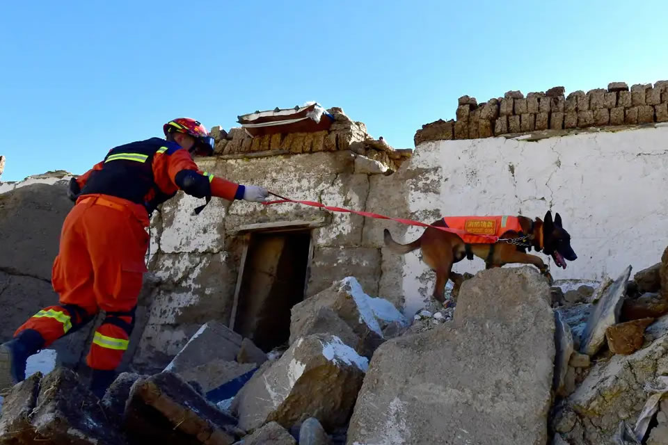 Terremoto no Tibete deixa pelo menos 16 pessoas mortas