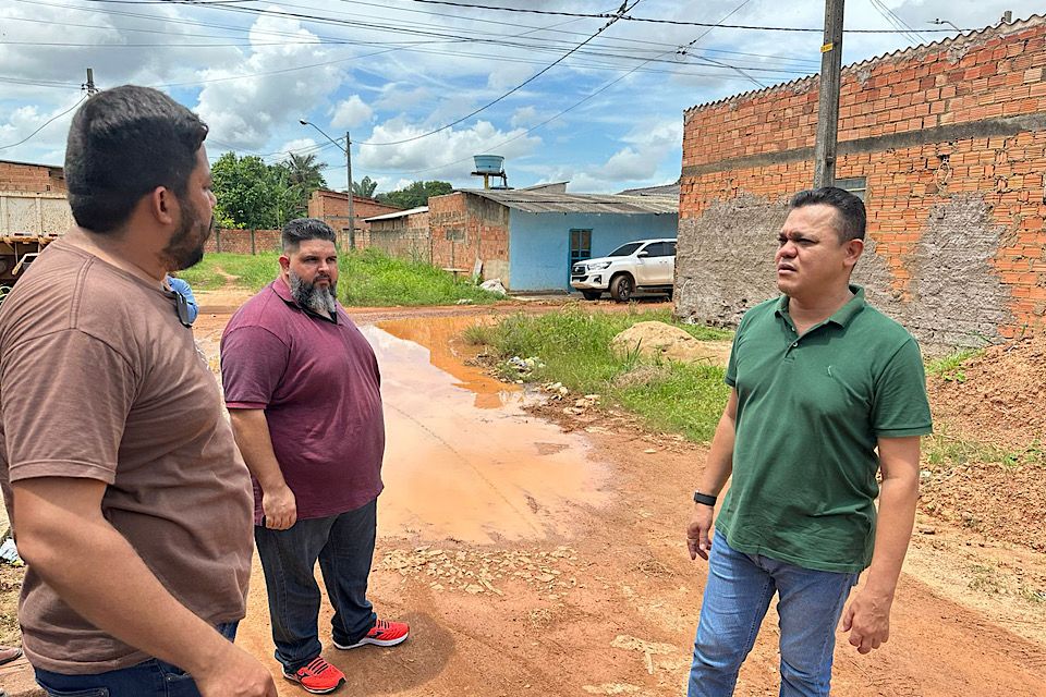 Vereador Isaque Machado ouve demandas da comunidade do bairro Socialista