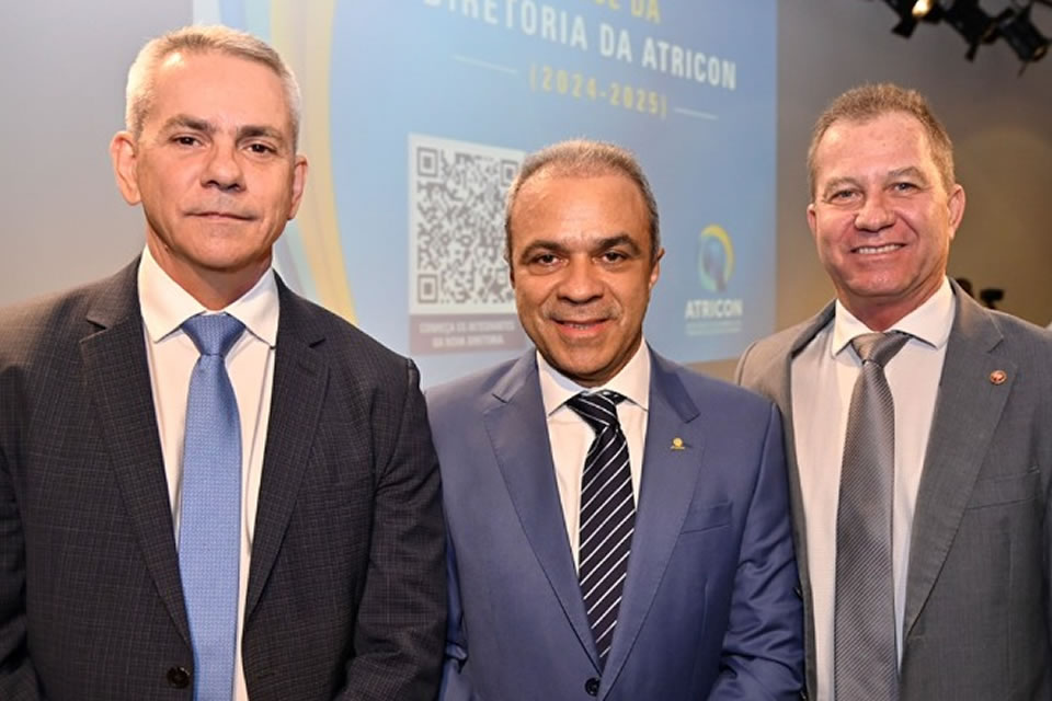 Procurador-Geral de Justiça prestigia cerimônia de posse de Conselheiro de Rondônia na ATRICON