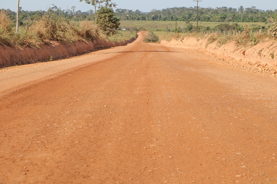 Prefeitura de Ji-Paraná finaliza recuperação da linha União